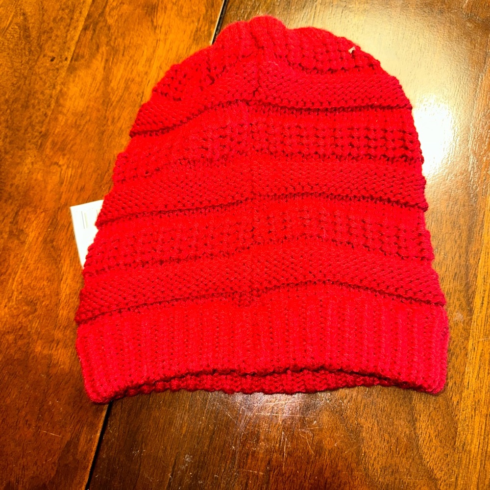 NWT Monena Red Bennie Sz Fits All